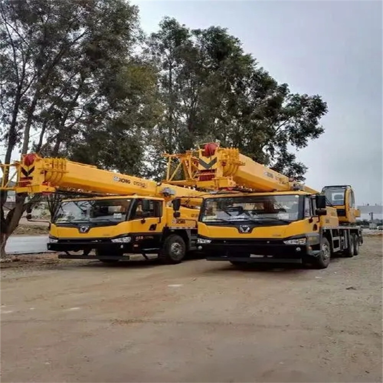 三乡镇吊车吊装玻璃方案