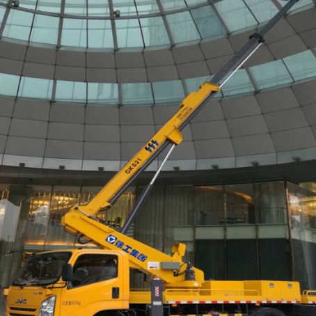 三乡镇附近高空作业车租赁｜安全设备租赁｜高空安装|工程定制化方案｜亿立达设备租赁